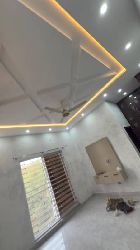 10 MARLA UPPER PORTION AVAILABLE FOR RENT IN MUHAFIZ TOWN PHASE 2 6