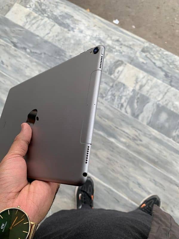 Ipad pro 10.5 64gb 6