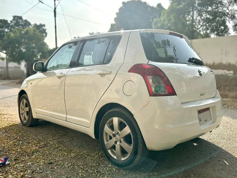 Suzuki Swift DLX 2018 in Excellent Condition Urjent sell 6