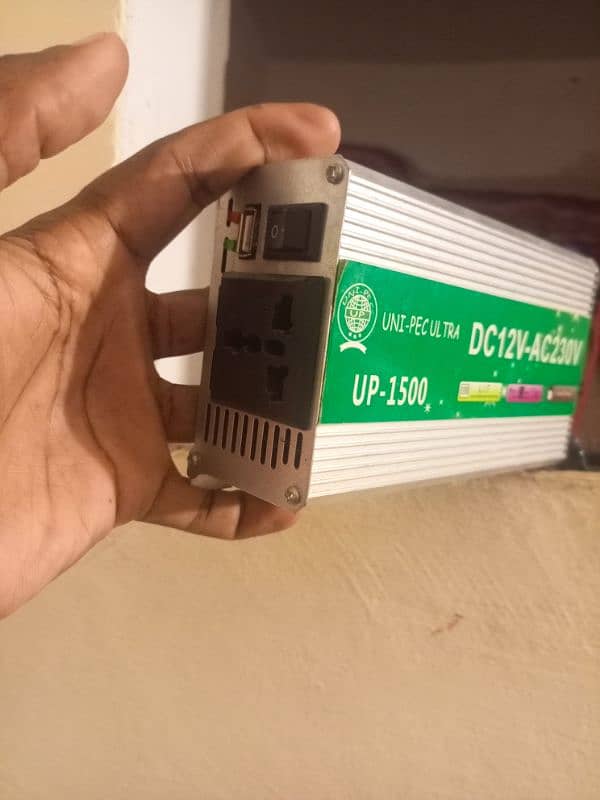 solar charge controller, DC to AC converter and 100 battery 2