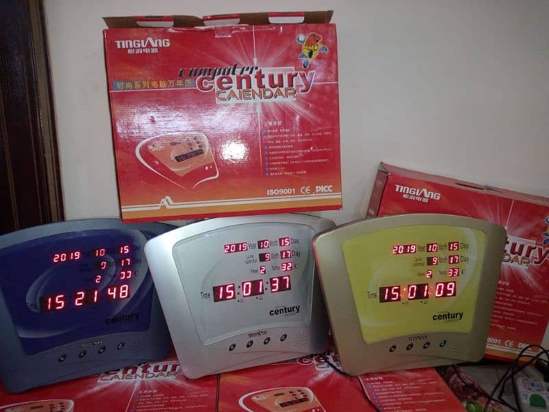 electronic digital clock 0