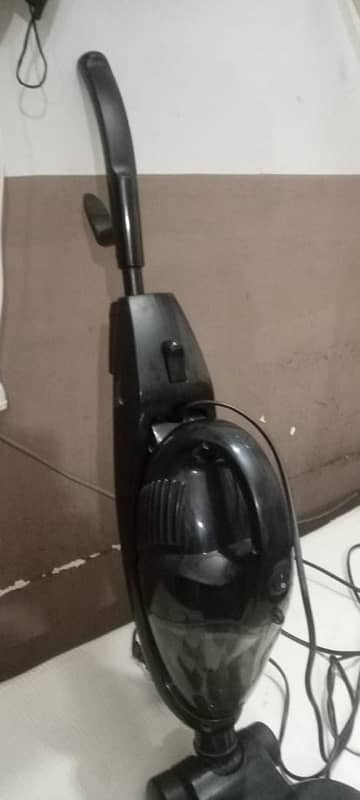 Vacuum Cleaner (urgent sale) 4