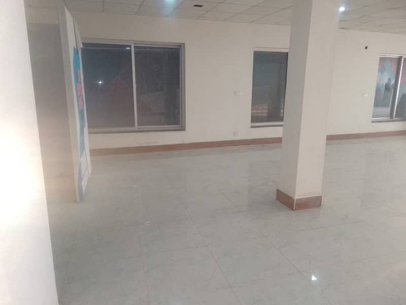 1750 square Feet Brand New Corporation Ground Floor Office For Rent At Main Boulevard gulberg 3 Lahore 6