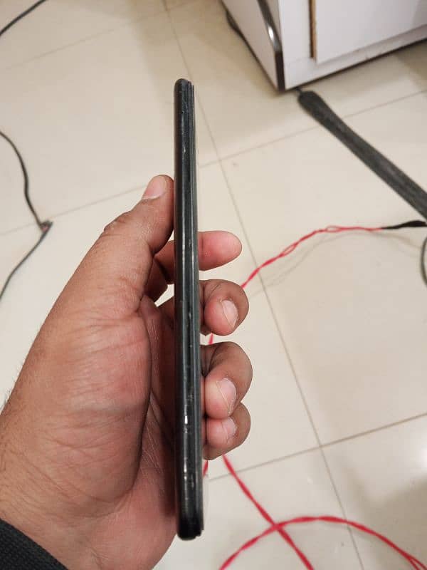 VIVO V9 4