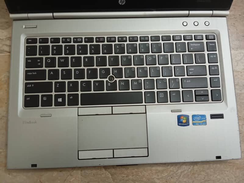 Hp EliteBook 8470p, core i5 (3rd  generation) 11