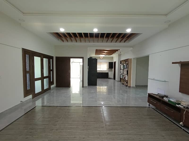 Beautiful House Near Main Gate & Zoo Bahria Enclave Sector C Ungent for Sale 11