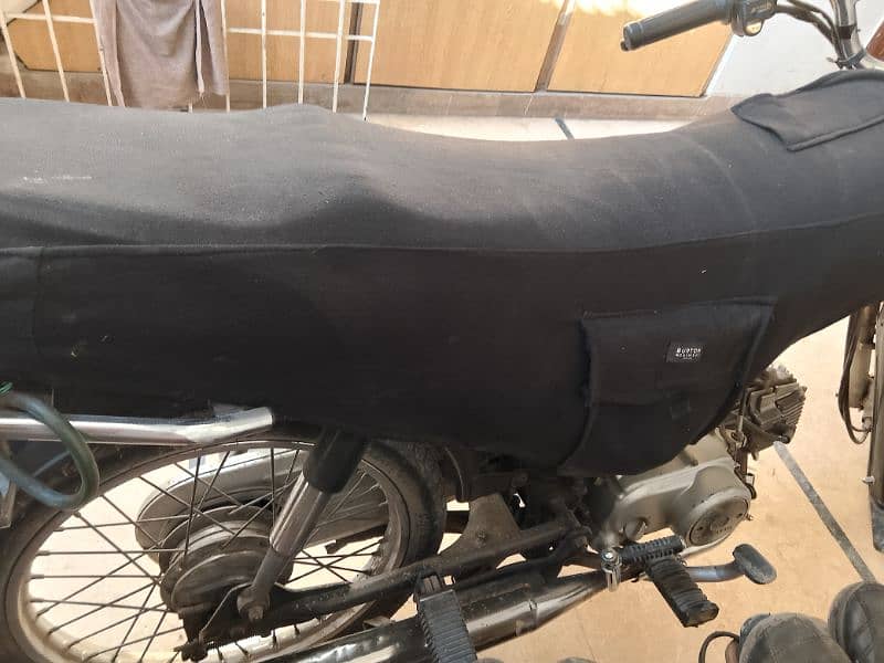 Honda CD 70 vip condition 7