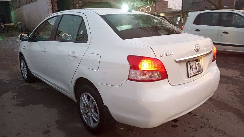 Toyota Belta 2008 3