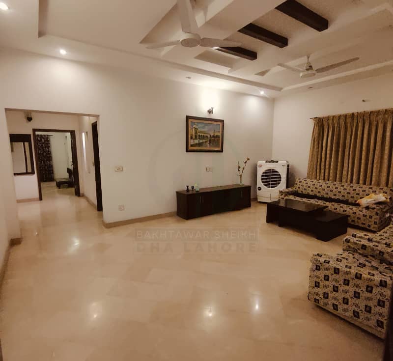 1 Kanal Slightly Used House For Sale in DHA LAHORE PHASE 6 Near DOLMEN MALL 14