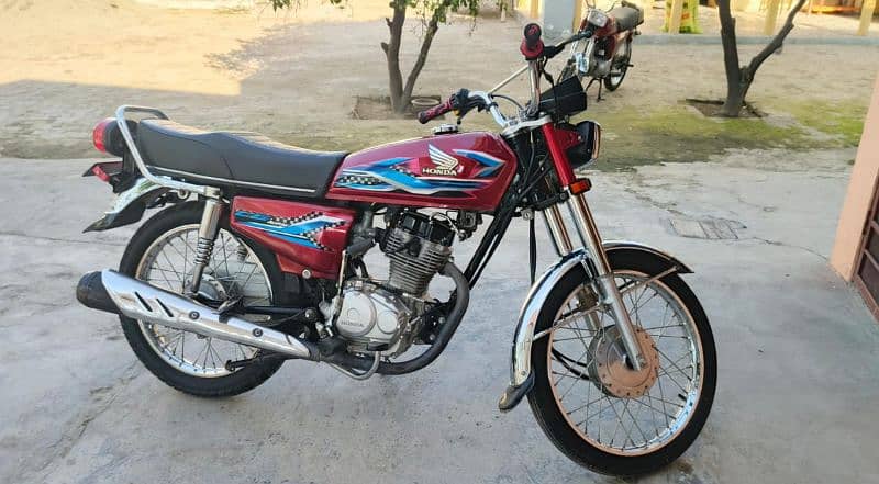 HoNda 125 Model 19 double samaN ma hai 0