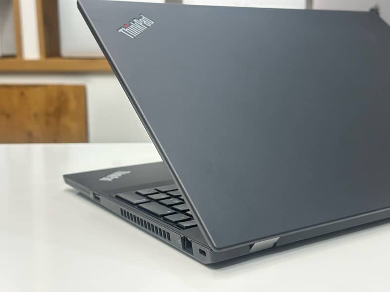 LENOVO THINKPAD T15 ( CORE-i5  11th GEN ) 16 GB RAM-512 GB SSD 3