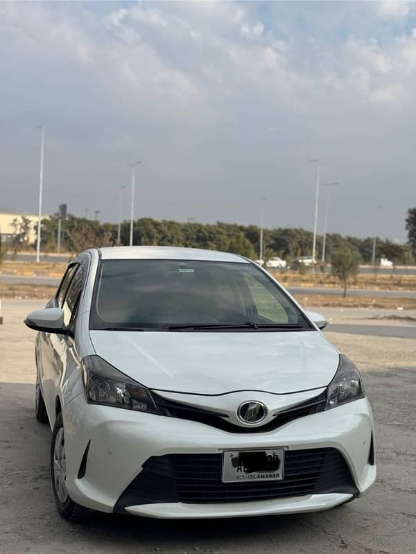 Toyota Vitz 2015 4