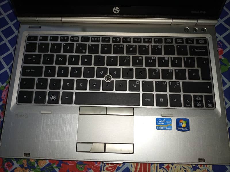 Hp elitebook laptop  2560p  4gb 250gb 8