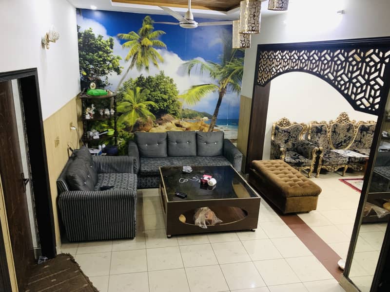 5 marla house for sale in johar town block A  Near to iqra hospital Invester rate Tile flooring (original picture) 3 bed  Near to park & Markit Hot location 3