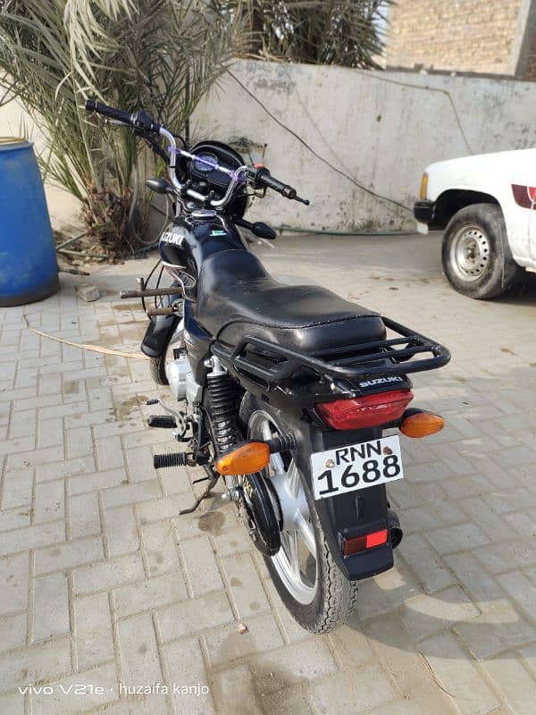 Suzuki 110s for sale all ok good condition 2019modal 6