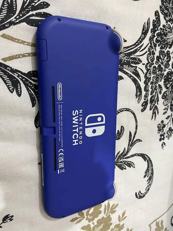 nintendo switch lite 1