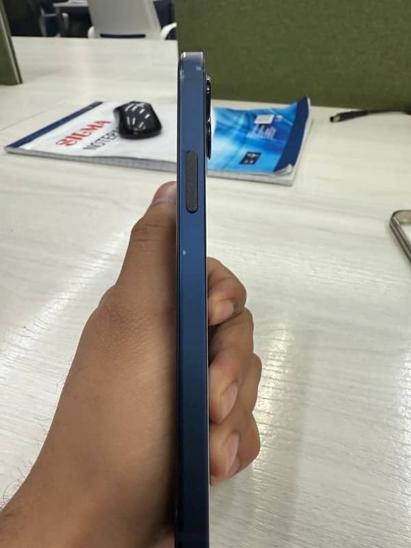 iphone 12 256gb pta approved 10/10 condition 5