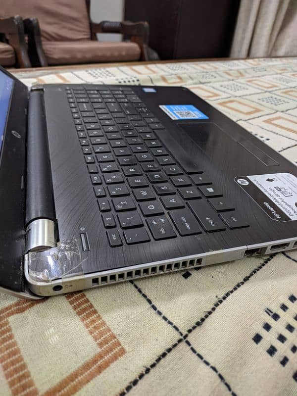 HP Pavilion 15 4