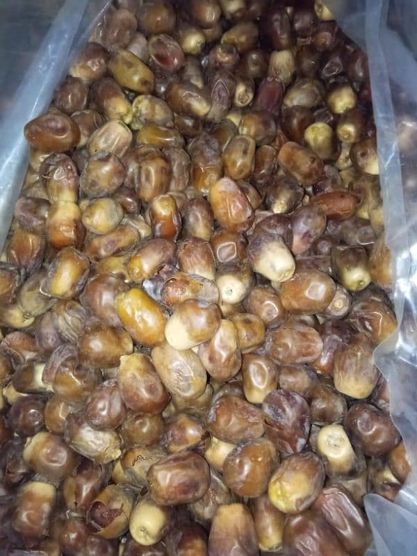 Asli Irani khajoor . Irani dates . Premium Quality. High sale 4