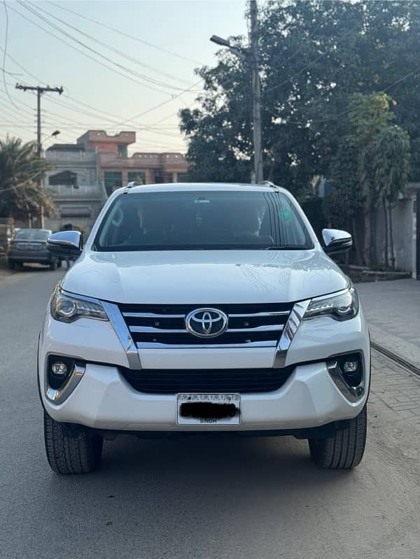 Toyota Fortuner V | Better then Revo, prado, V8, vigo | 4