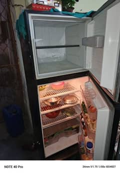 Dawlance fridge for sale good condition