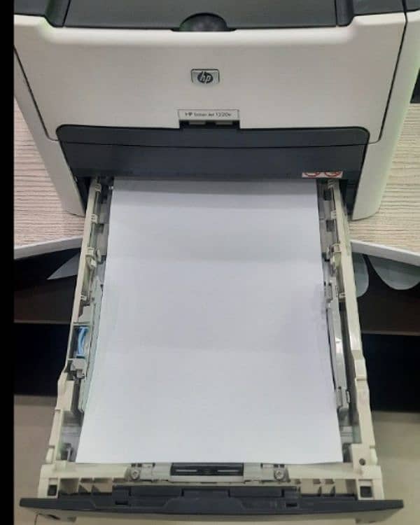 HP Laser Jet 1320n 8