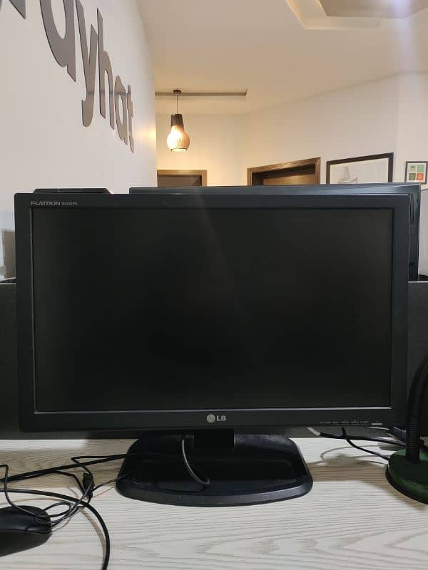 HP LED 22 inch Monitor || LG LED 24 inch Monitor 3