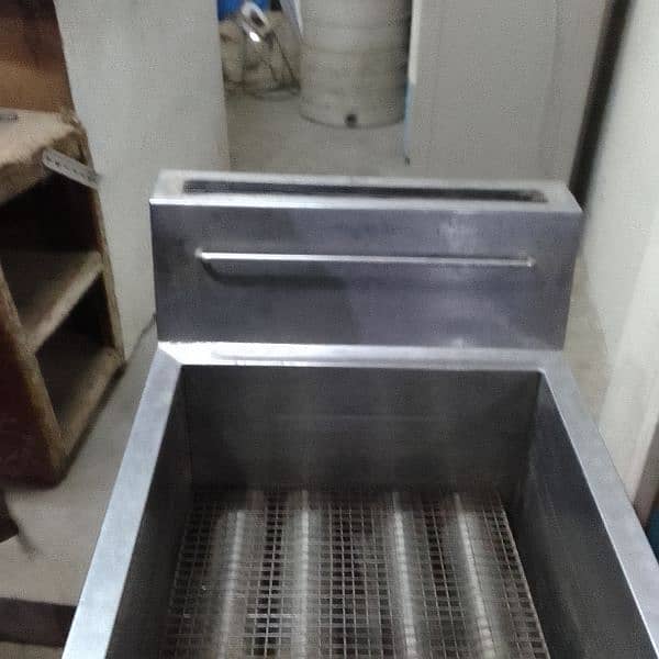 fryer for restaurant 0