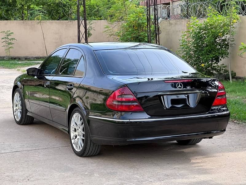 Mercedes E Class 2005 5