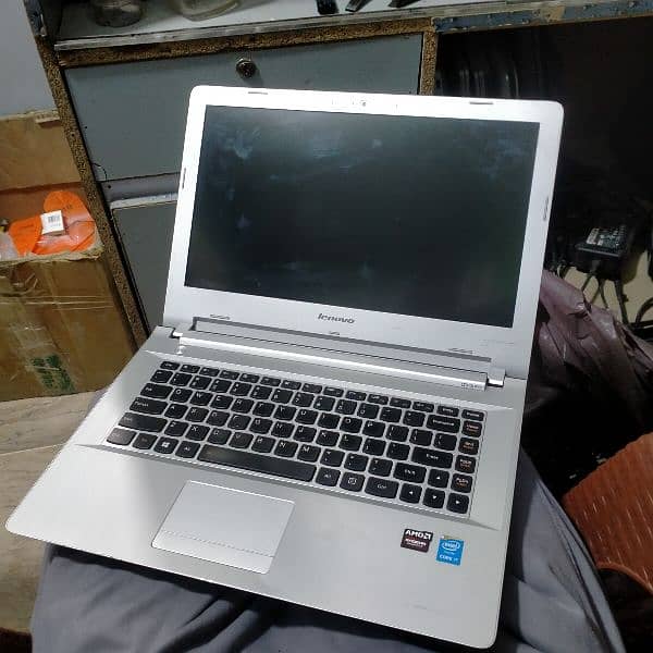 Lenovo Core i7 5th Gen 8GB Ram 500GB Hard 3HRS Backup 0