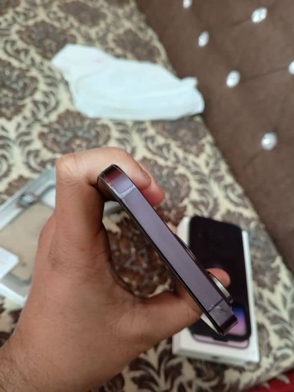 I phone 14 pro max 10 by 10 full box Non Pta 6