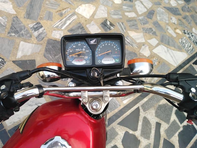 Honda 125 Special Edition (self start) 2020 12