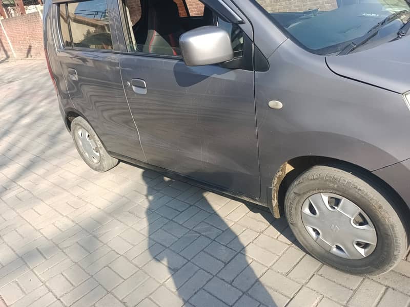 Suzuki Wagon R 2018 1