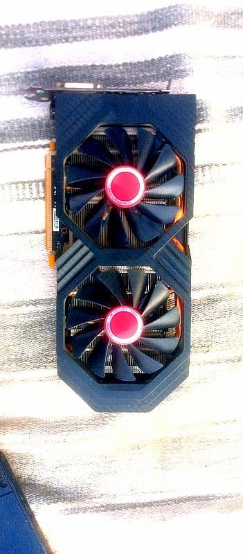 RX 580 8GB XFX GTS BLACK EDITION 2