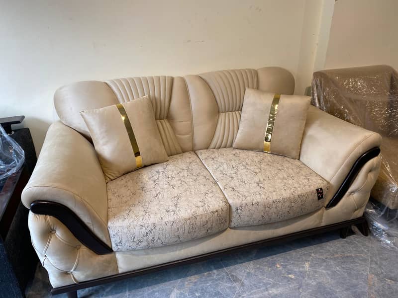 Sofa //wooden sofa//new sofa//5 seater//7 seater //Molty foam sofa 6