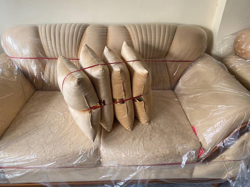 Sofa //wooden sofa//new sofa//5 seater//7 seater //Molty foam sofa 17