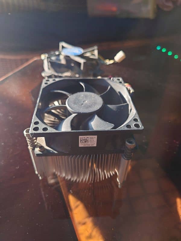 Intel stock cooler 2