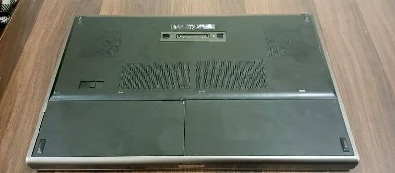 Соге i-7 Laptop Precision M6800 (Price Negotiable) 5