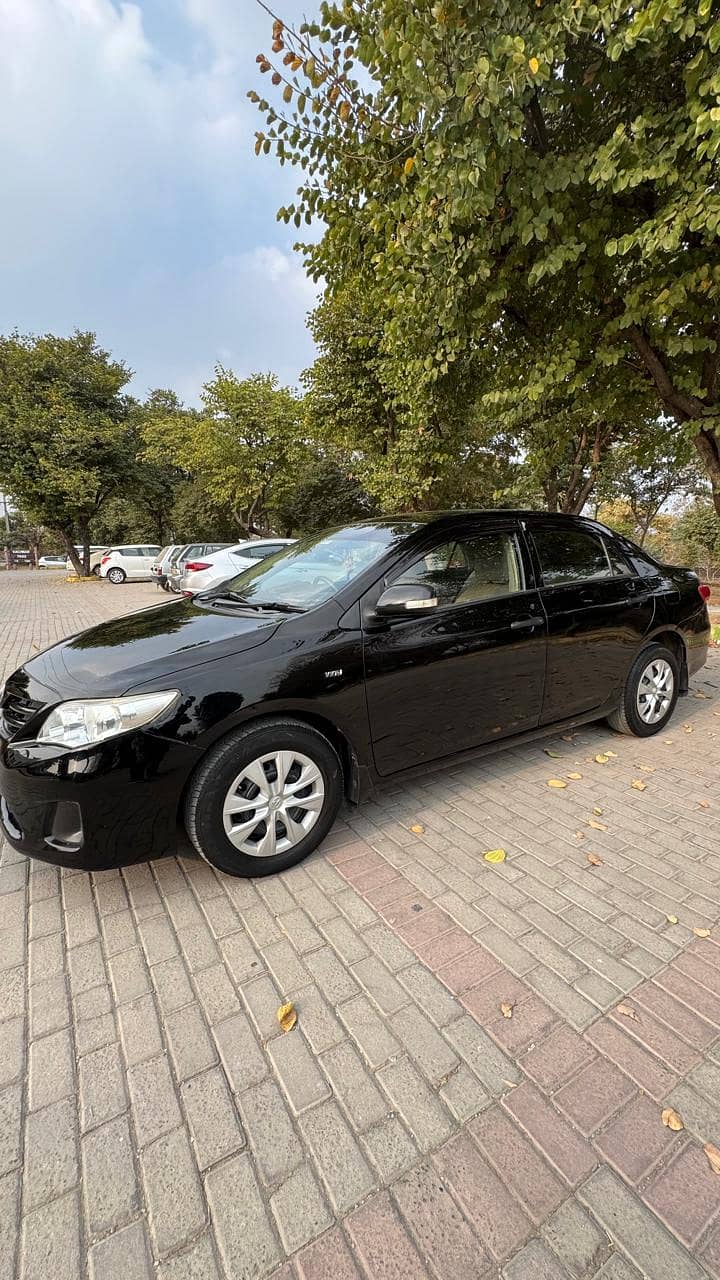 Toyota Corolla GLI 2013 0