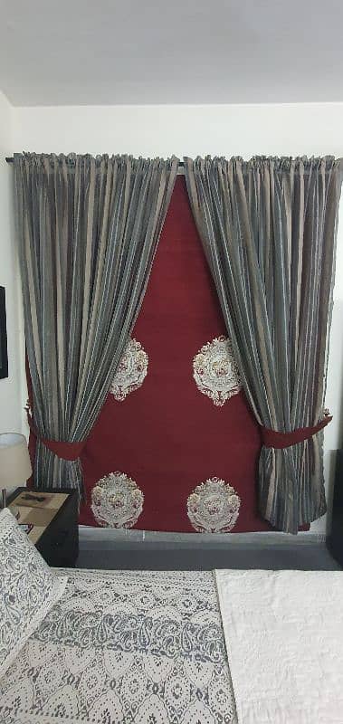 complete bedroom furniture and curtains 4