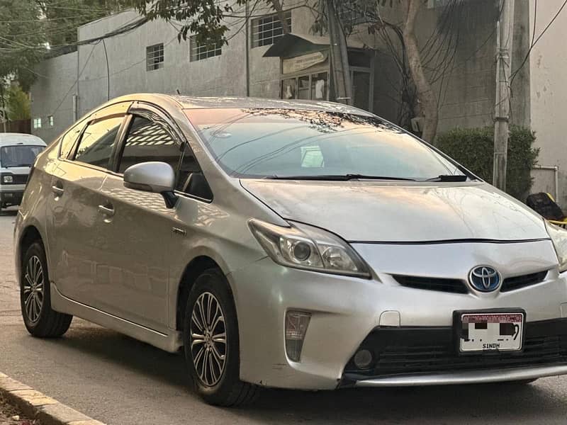 Toyota Prius 2012 S LED 16