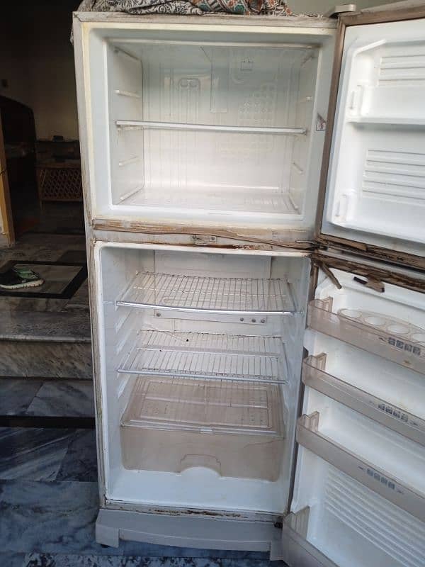 Dawlance Refrigerator for sale 0