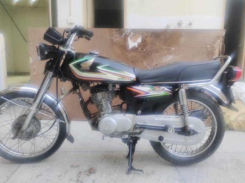 Honda CG 125 2015 6