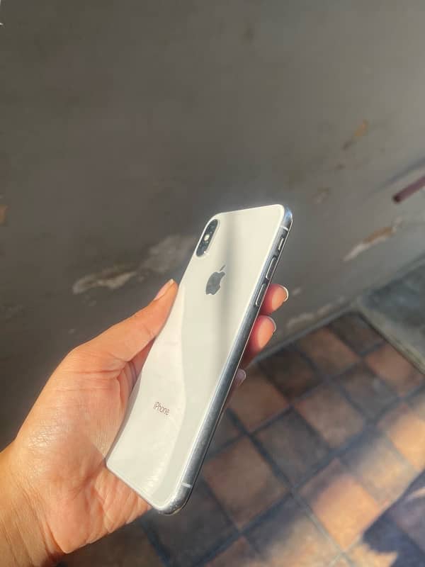 IPhone X NON PTA 4