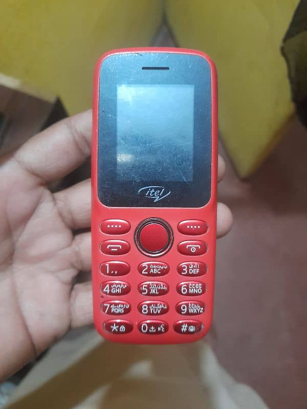 Nokia And itel two mobiles 3