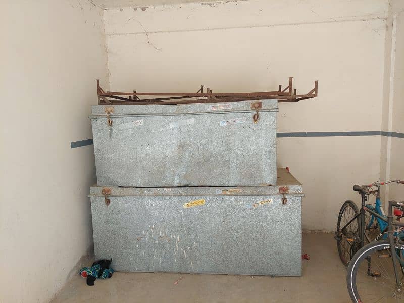 steel trunk 1