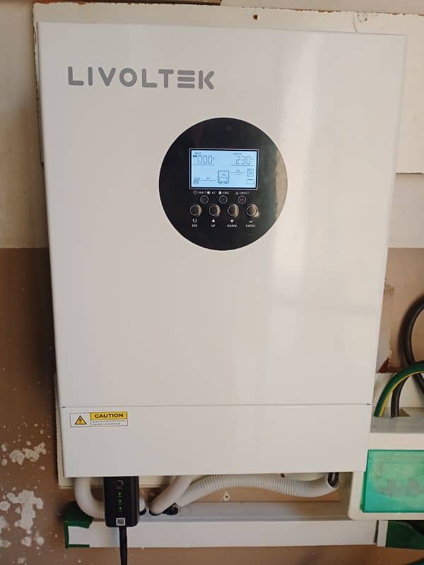 Livoltek hybrid solar inverter 1