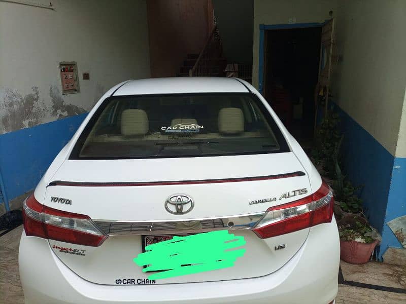 Toyota Corolla Altis 2015 4