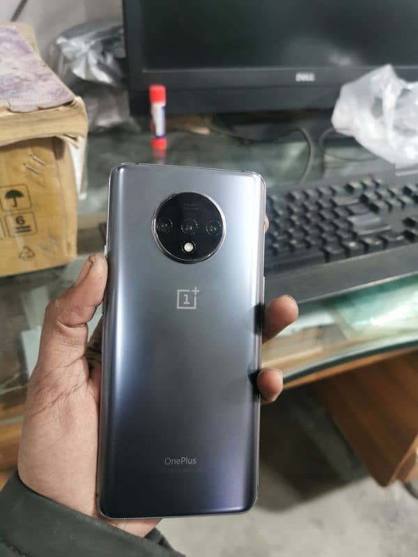 OnePlus 7T 0