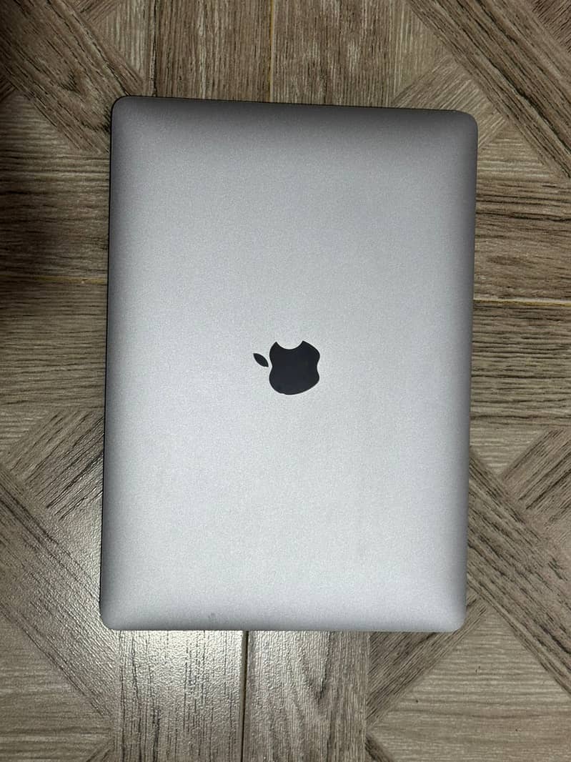 MacBook Air M1 (8GB RAM, 256GB SSD) - For Sale 1